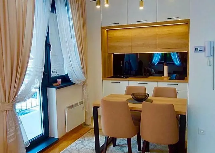 Zlatni Bor Ii Appartamento Palisat