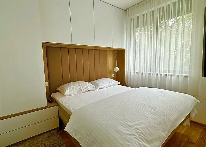 Appartamento Zlatni Bor Ii